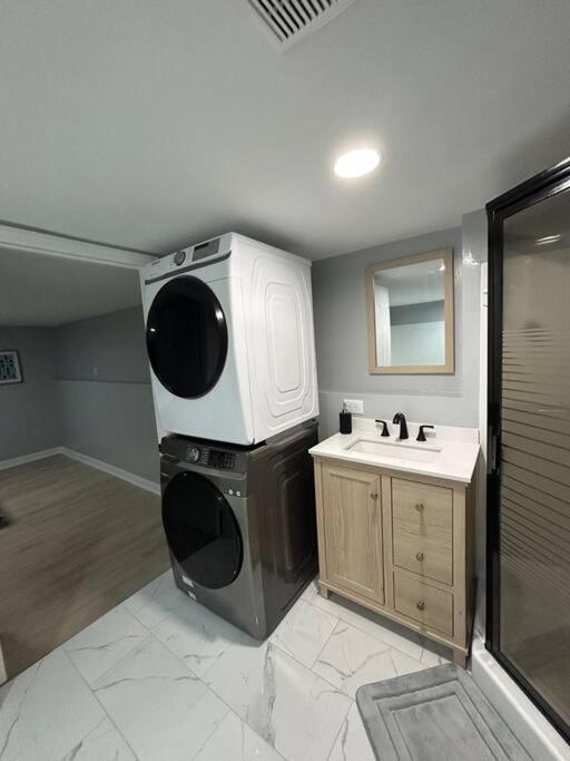 Comfy Lower Lvl Apt With Jetted Tub Near Uptown And Unc Charlotte Exterior foto