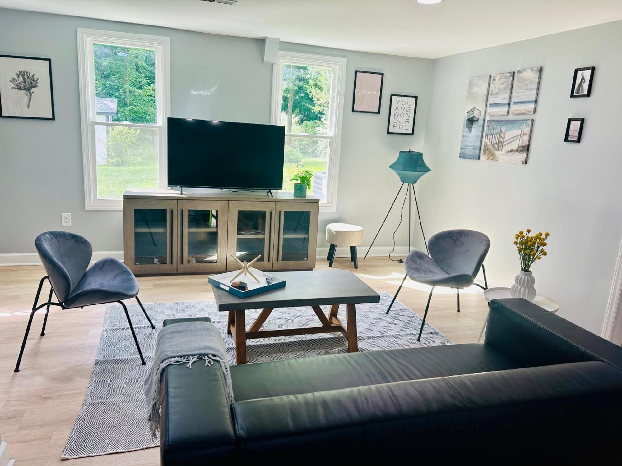 Comfy Lower Lvl Apt With Jetted Tub Near Uptown And Unc Charlotte Exterior foto